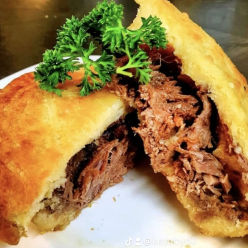 Steak & cheese pie