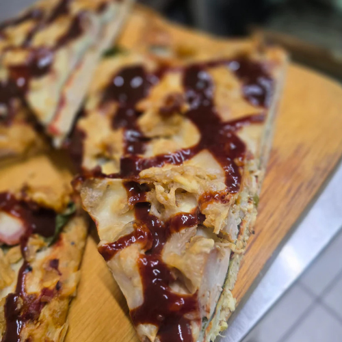 Carnivore meatlovers pizza