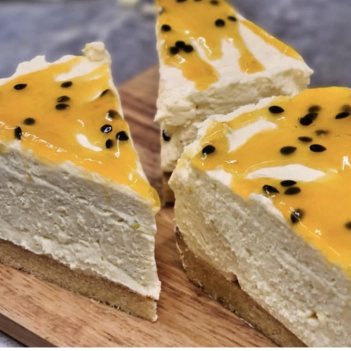 Passionfruit cheesecake